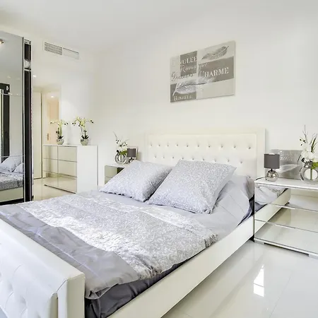 Bay Side Luxe Appartement Antibes